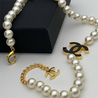 Скупка украшений Chanel в Москве