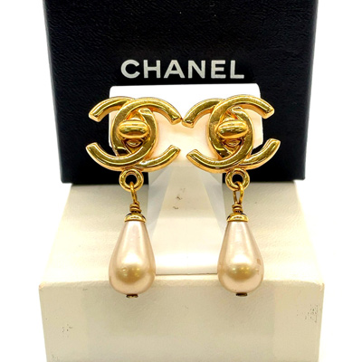 Скупка украшений Chanel